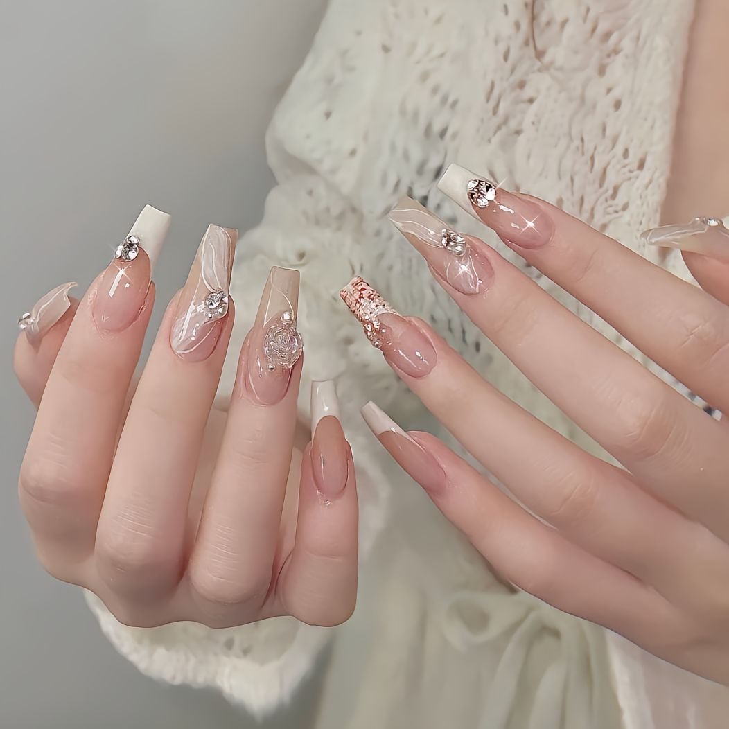  Đắm chìm trong vẻ đẹp nhẹ nhàng, mộng mơ của nail tiểu thư họa tiết